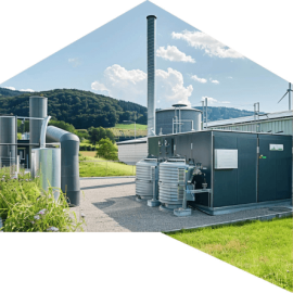 Industriegebäude eines Unternehmens mit Heizungsanlage